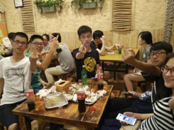 青阳烧烤加盟,学烧烤技术,开烧烤店多少钱疯狂烤翅加盟